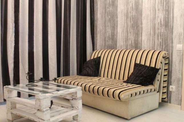 Apartment Квартира Ярослава Мудрого Kryvyi Rih Dış mekan fotoğraf